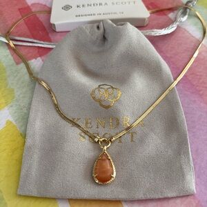 Kendra Scott Gold Necklace with Orange Cat’s eye pendant new with tag